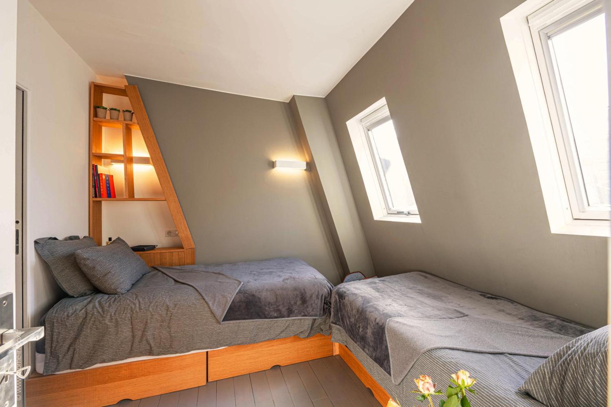 1min Walk From Champs Elysees - Avenue Montaigne - Ac - Self-checkin - Working Desk Appartement Paris